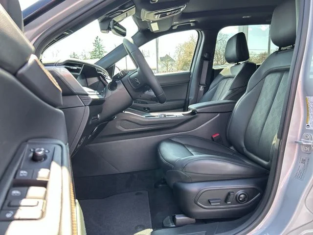 New 2026 Silver Jeep Overland image 38
