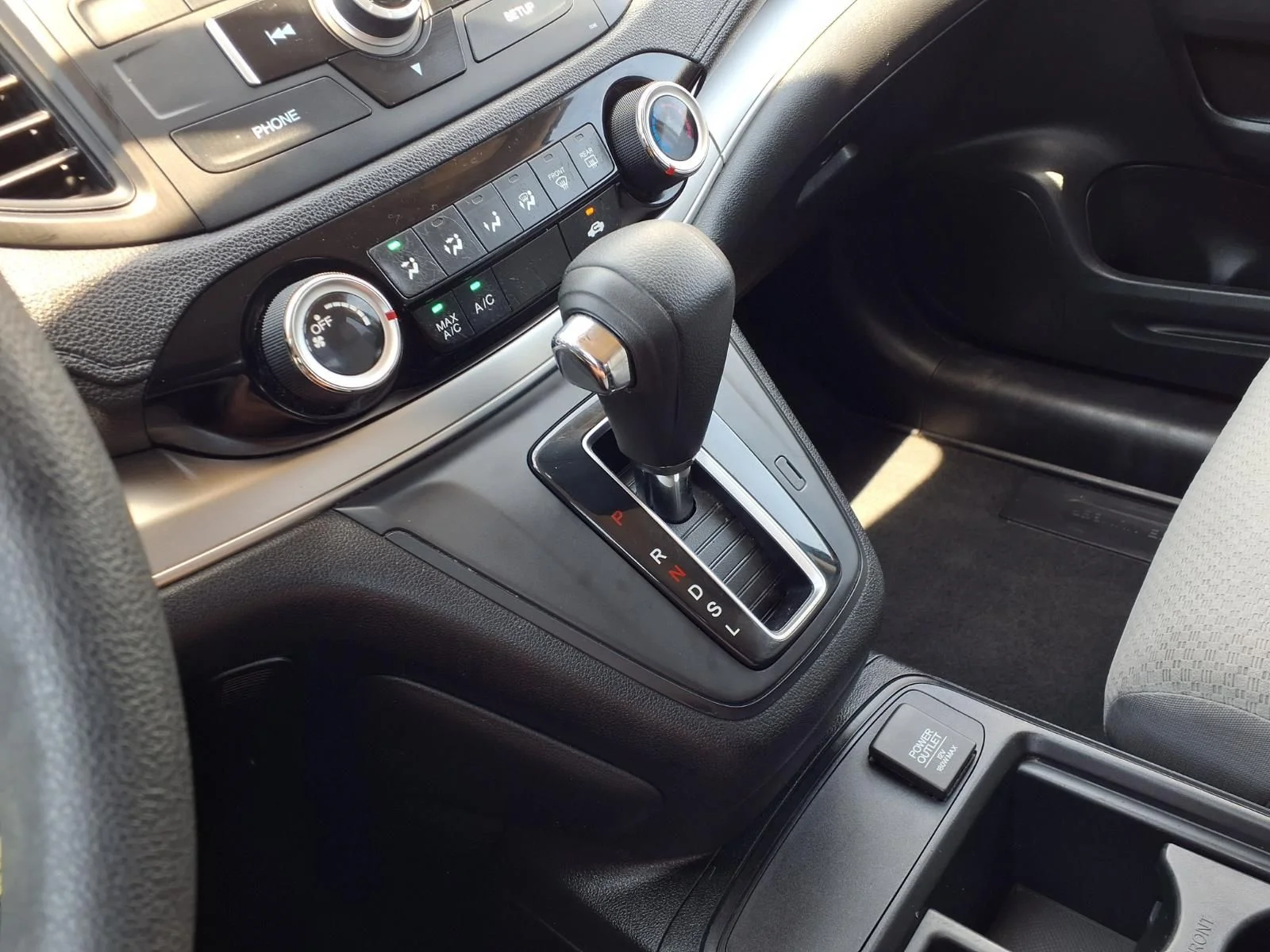 Used 2016 Gray Honda SE image 21