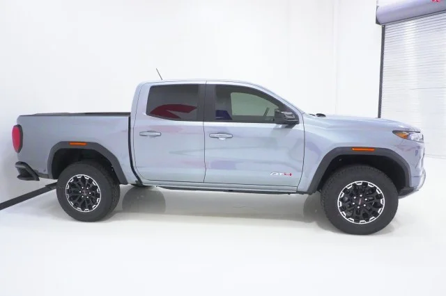 2026 GMC Canyon AT4 - Photo 4