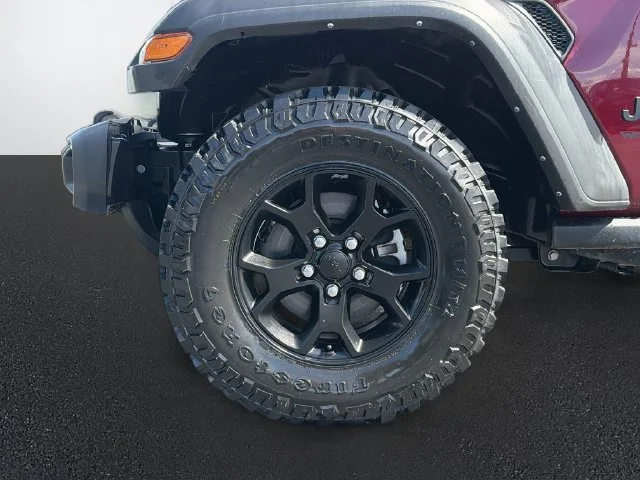Certified Used 2022 Red Jeep Unlimited Willys image 33