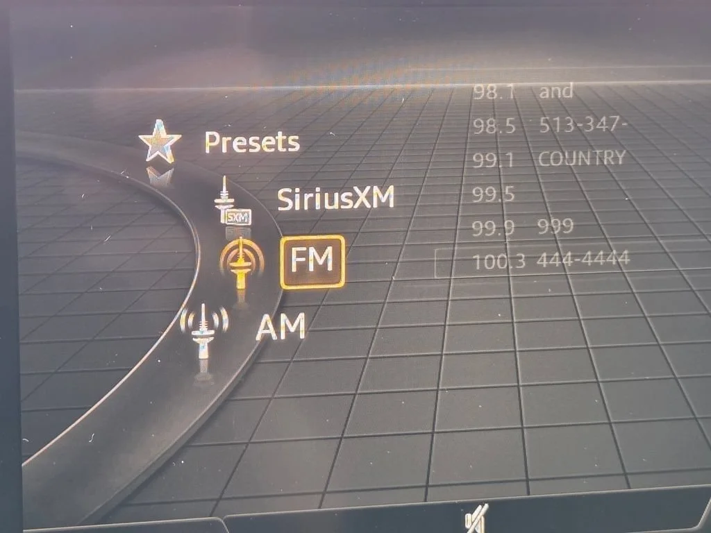 Used 2018  Audi Premium image 13
