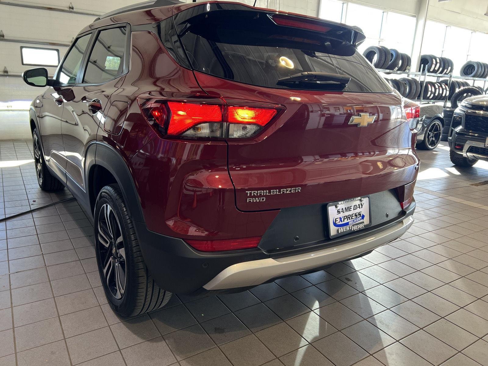 Used 2024 Crimson Metallic Chevrolet LT image 6