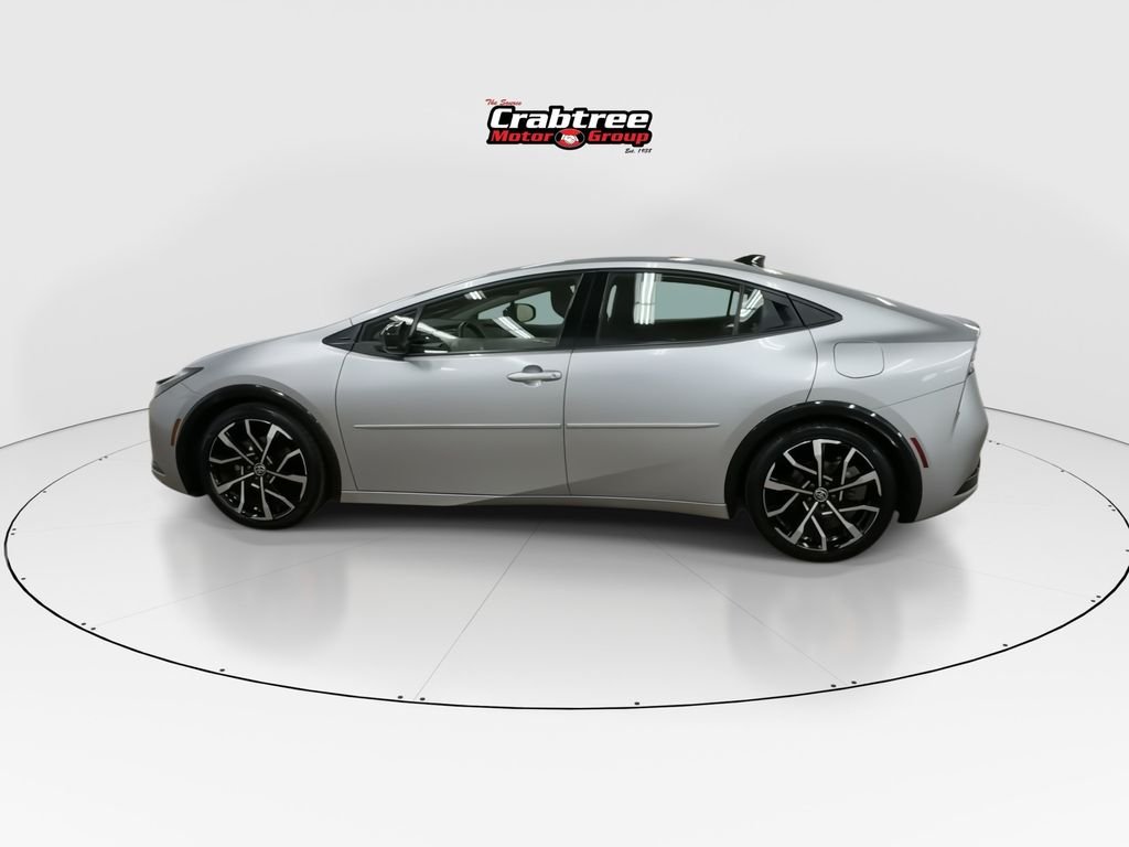 Used 2023  Toyota XSE image 5