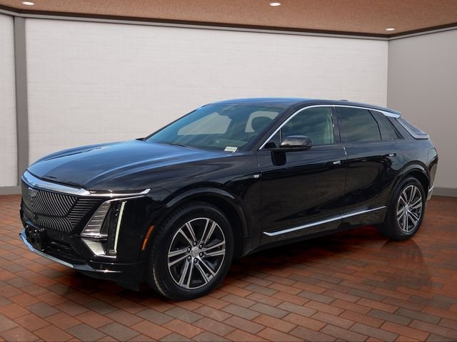Used 2024 Black Metallic Cadillac Luxury image 29
