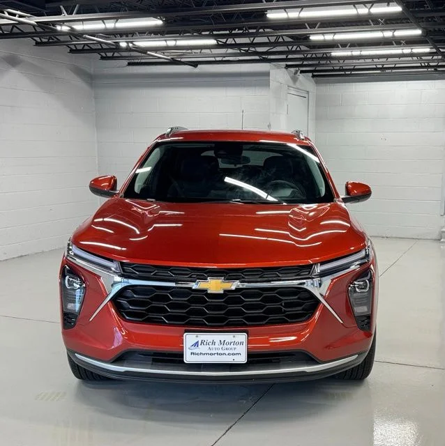 Used 2024 Red Chevrolet LT image 7