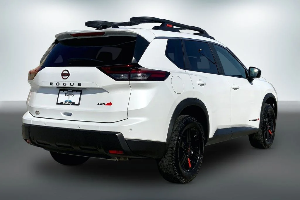 Used 2026 White Nissan Rock Creek image 13