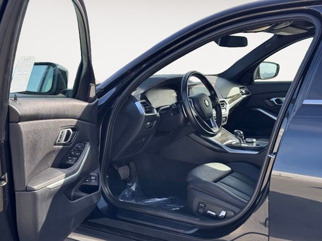 Used 2021 Black Sapphire Metallic BMW 330e iPerformance image 9