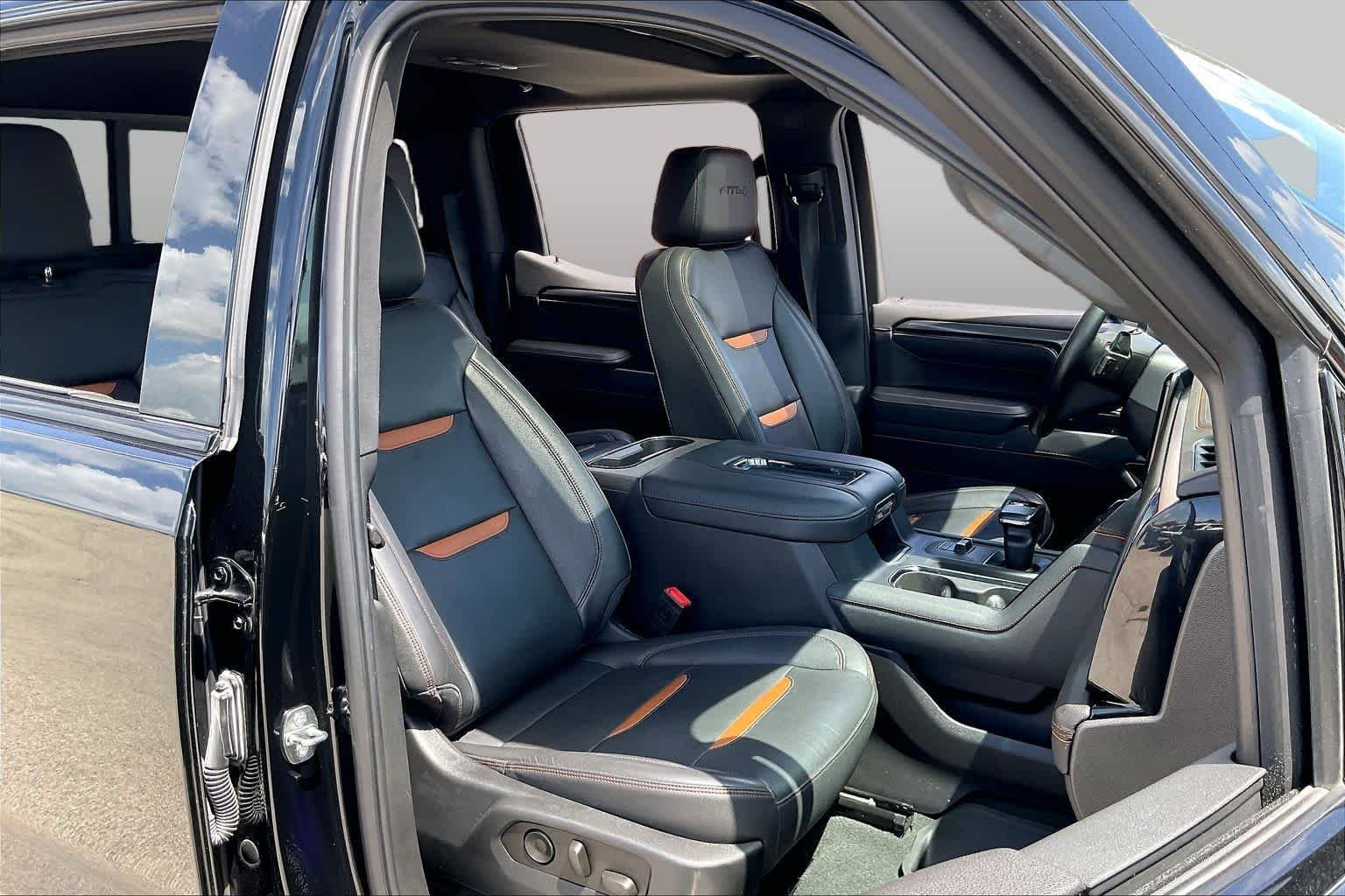 Used 2022 Onyx Black GMC AT4 image 9