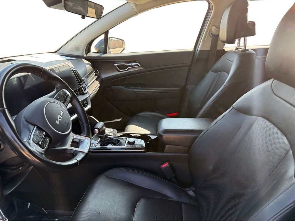 Used 2023 Gravity Gray Kia EX image 10