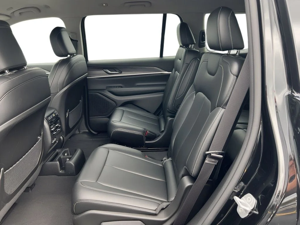 Used 2023 Black Jeep Limited image 7