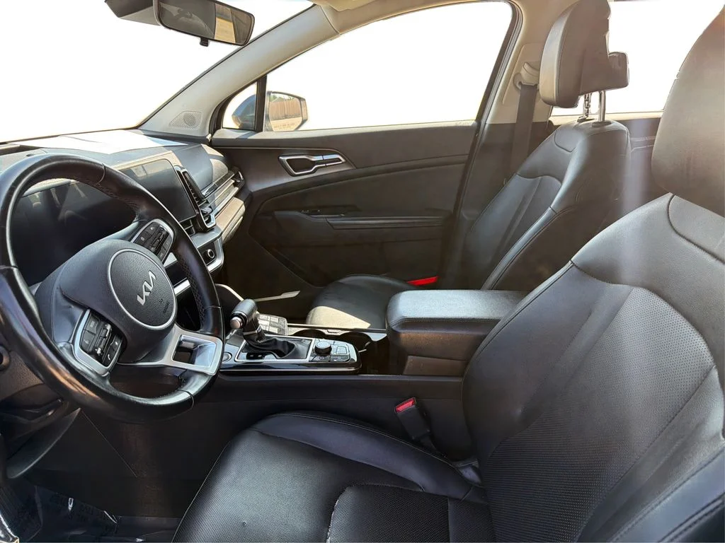 Used 2023 Gravity Gray Kia EX image 10