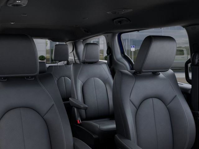 New 2026 Hydro Blue Pearl-Coat Exterior Paint Chrysler Select image 28