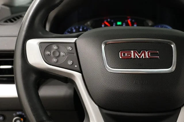 Used 2024  GMC SLT image 34