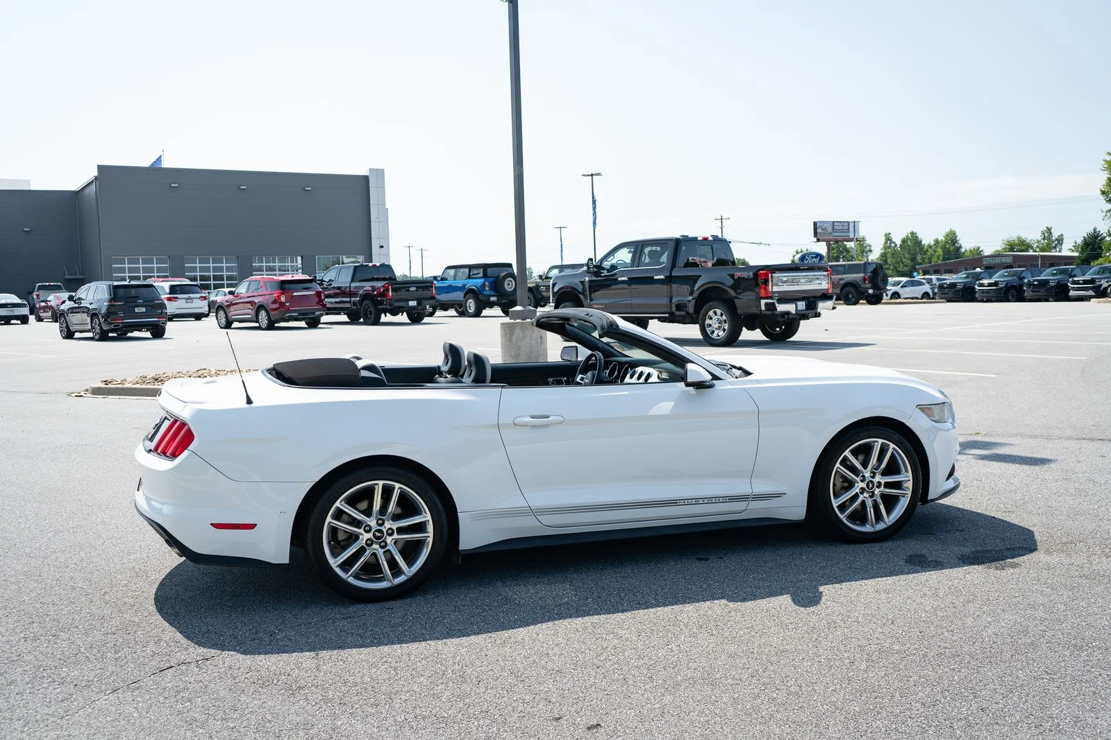 Used 2016 White Ford EcoBoost Premium image 9