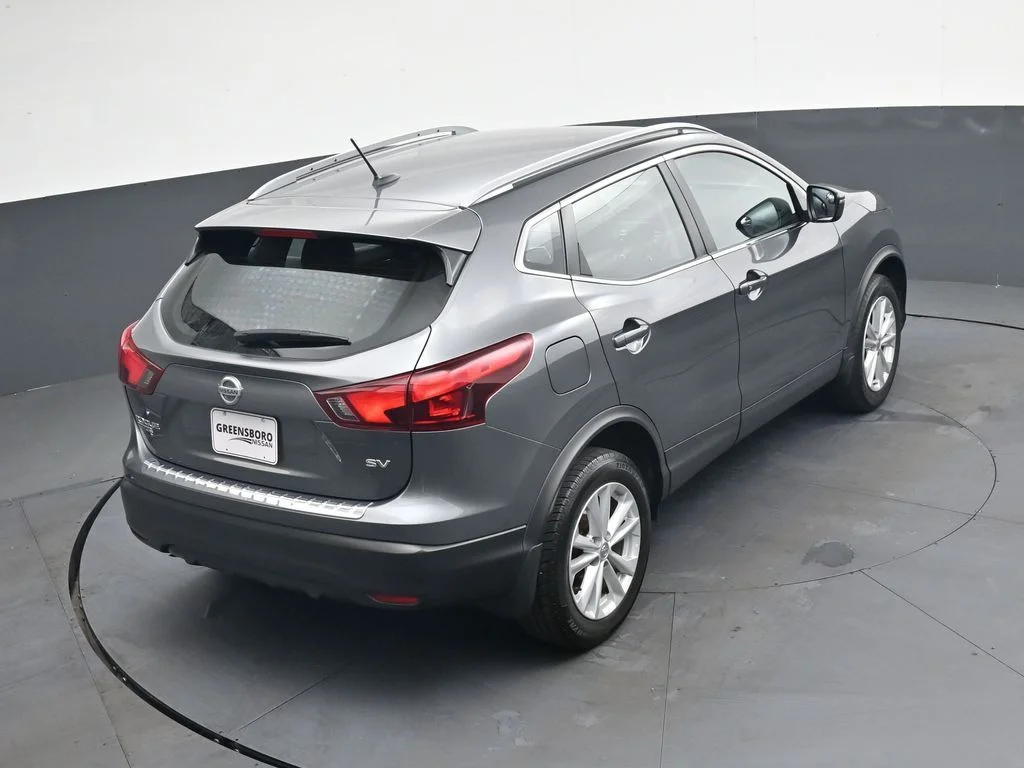 Used 2017 Gray Nissan SV image 32