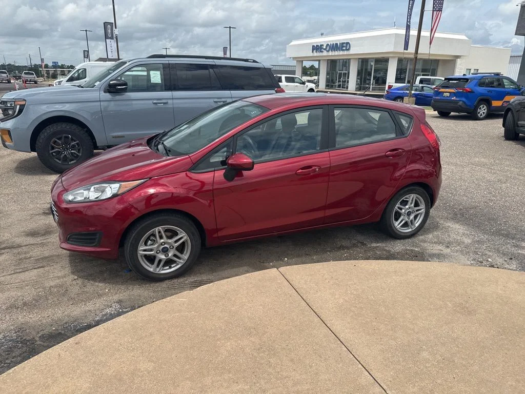 Certified Used 2017 Red Ford SE image 7