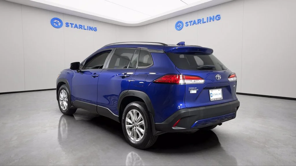 Used 2023 Blue Toyota LE image 6