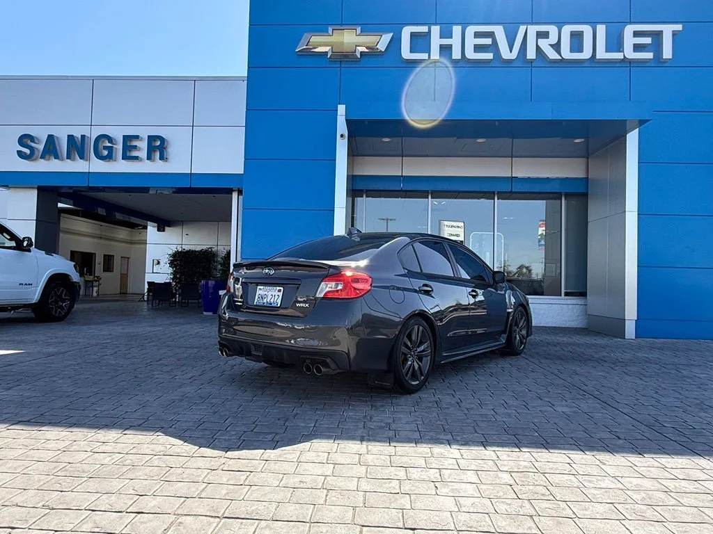 Used 2017 Gray Subaru Premium image 8
