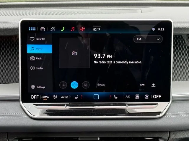 New 2026 Deep Black Pearl Volkswagen 2.0T SE image 12