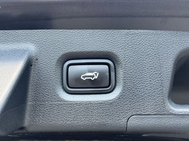 Used 2023 Gray Hyundai Calligraphy image 41