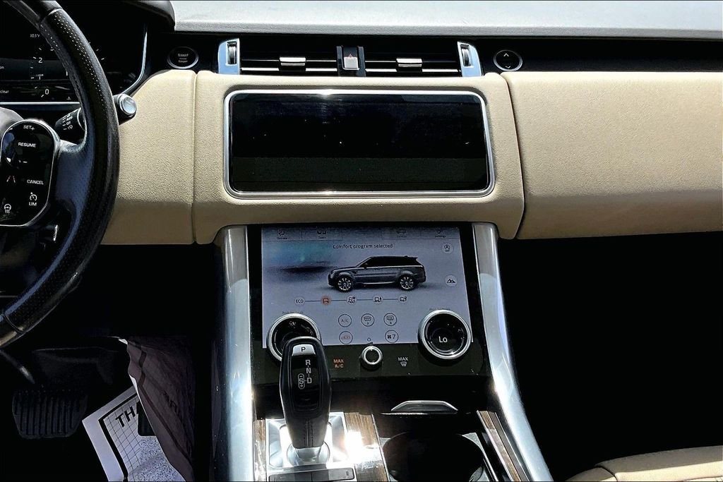 Certified Used 2022 Fuji White Land Rover SE image 6