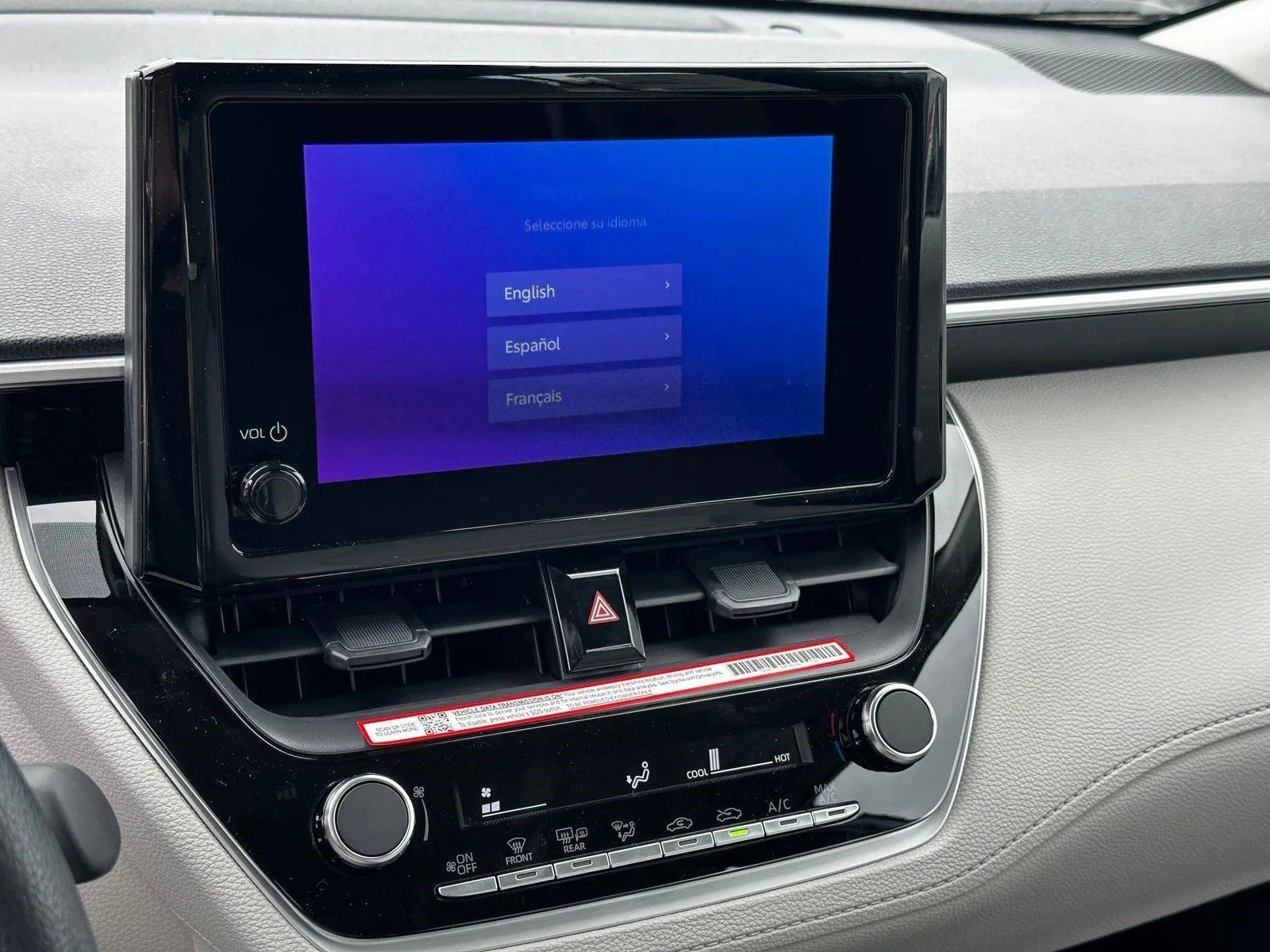 2025 Toyota Corolla Cross L - Photo 19