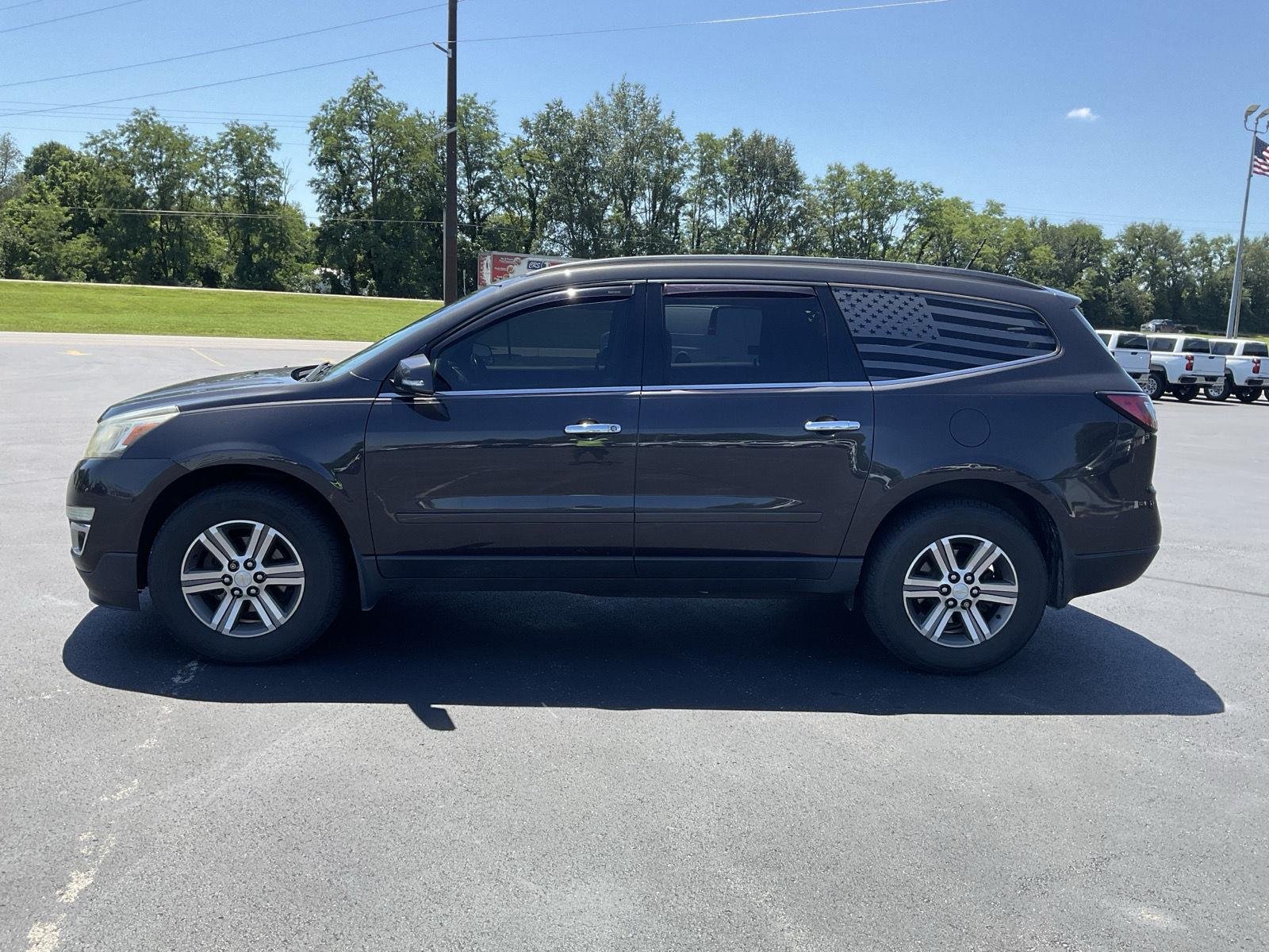 Used 2017 Tungsten Metallic Chevrolet LT image 4