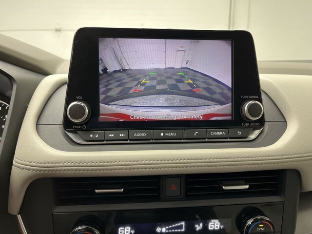 Used 2023 Pearl White Tricoat Nissan SV image 5