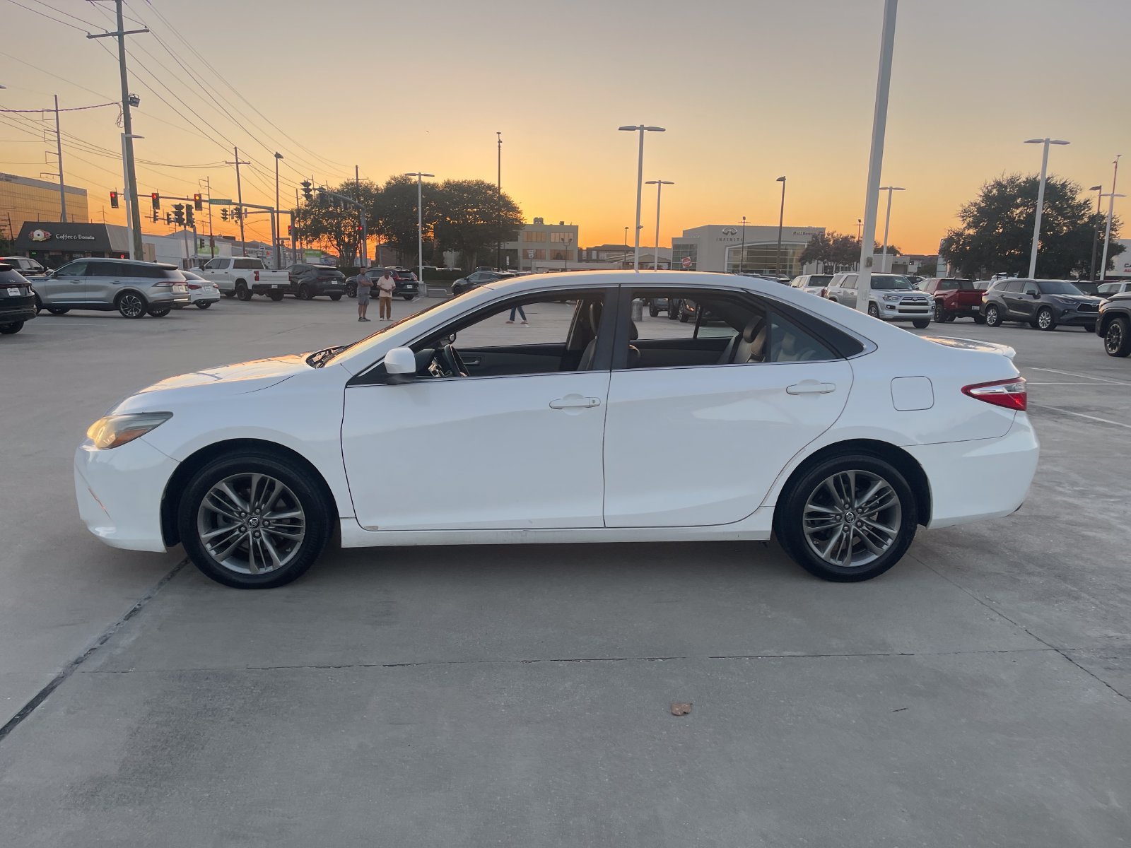 Used 2017 Toyota Camry SE with VIN 4T1BF1FK9HU271936 for sale in Metairie, LA