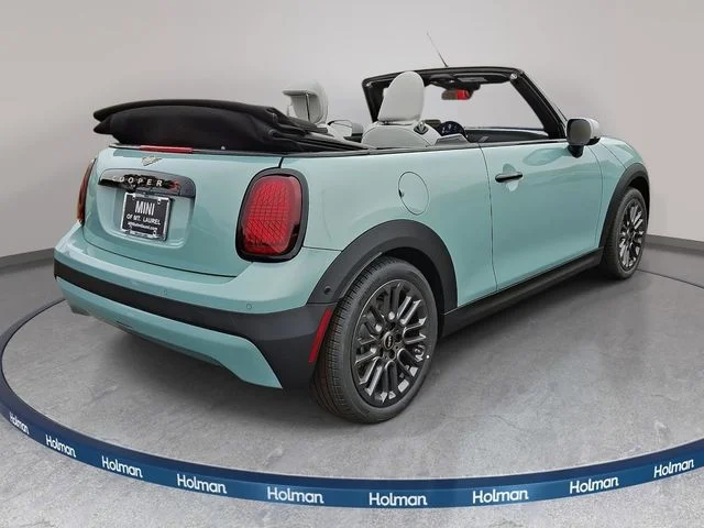 Used 2026 Green MINI  image 3