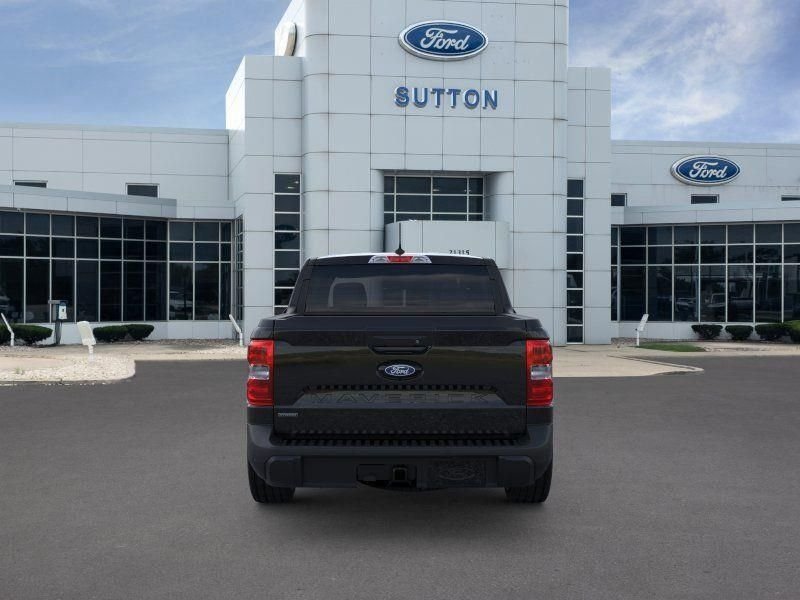 New 2026 Shadow Black Ford XLT image 5