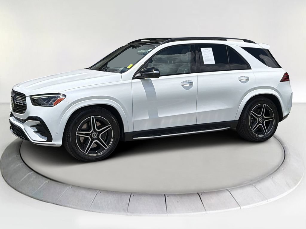 Used 2026 White Mercedes-Benz 4MATIC® image 1