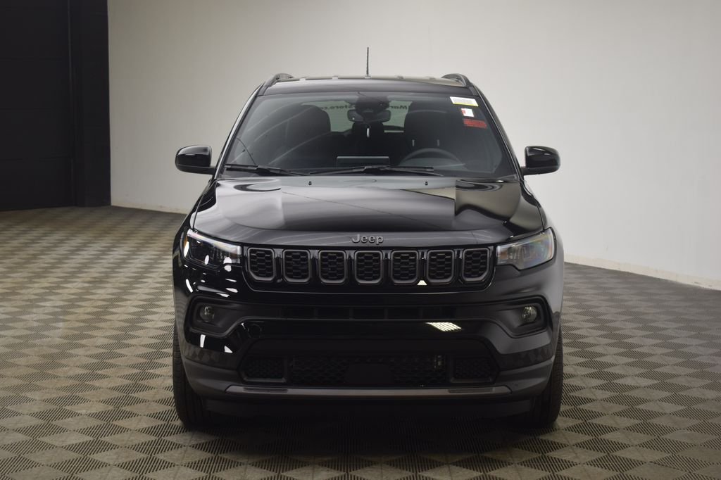 New 2026 Diamond Black Crystal Pearlcoat Jeep Latitude image 2