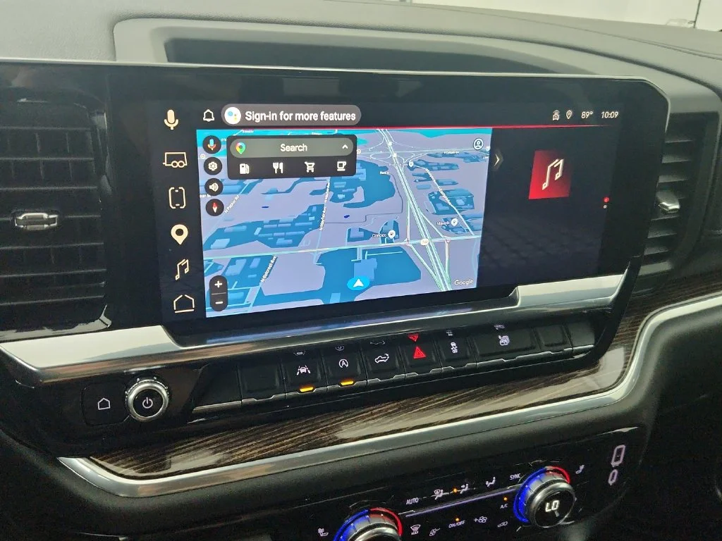 Used 2026 White GMC Elevation image 28