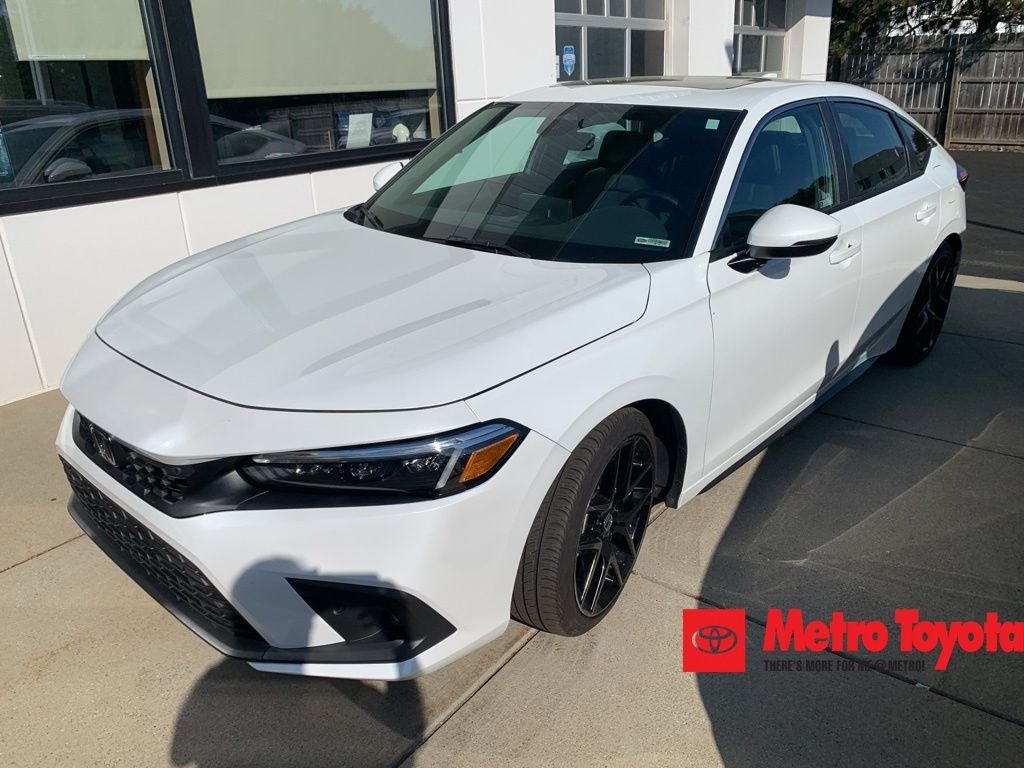 2024 Honda Civic Sport Touring CVT's photo