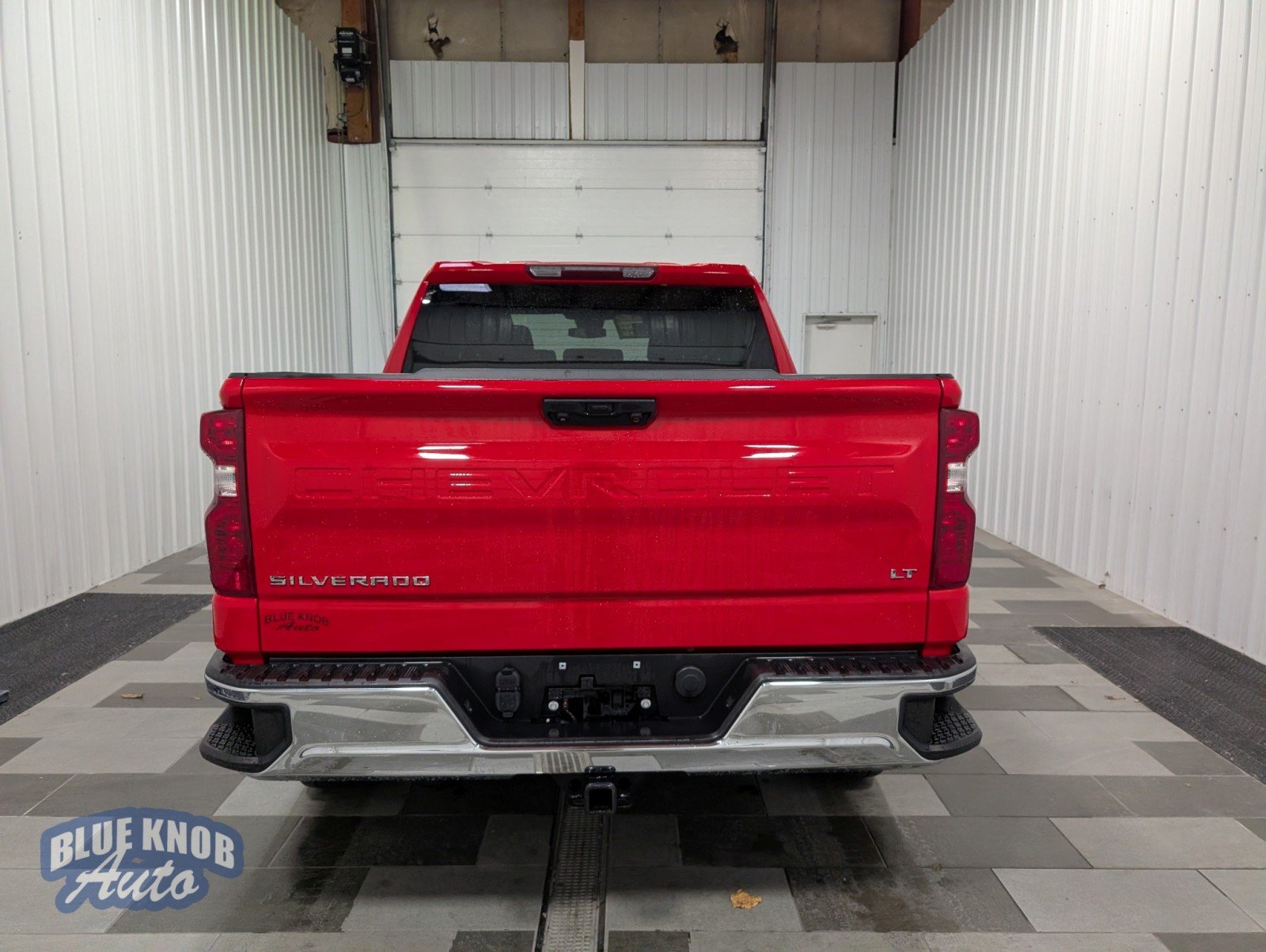 2023 Chevrolet Silverado 1500 LT photo 3