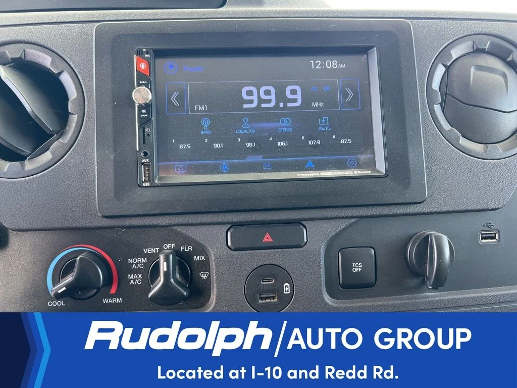 Used 2022 Oxford White Ford Base image 16