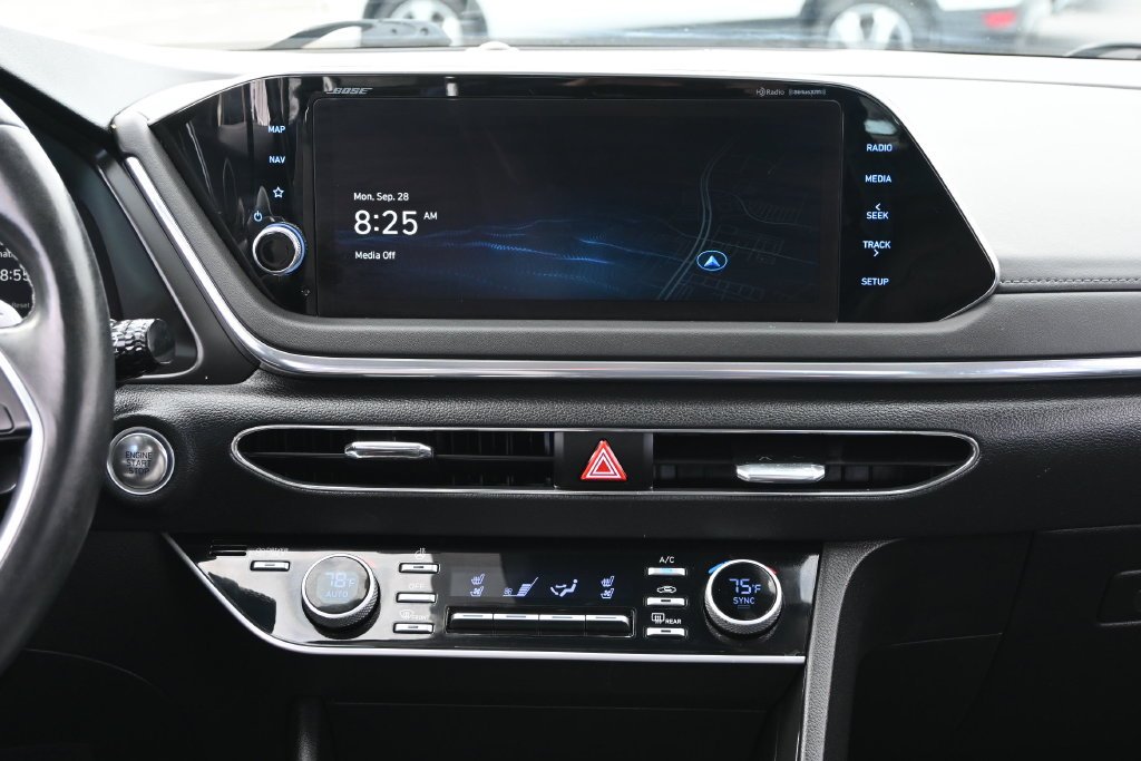Used 2023 Red Hyundai Limited image 29