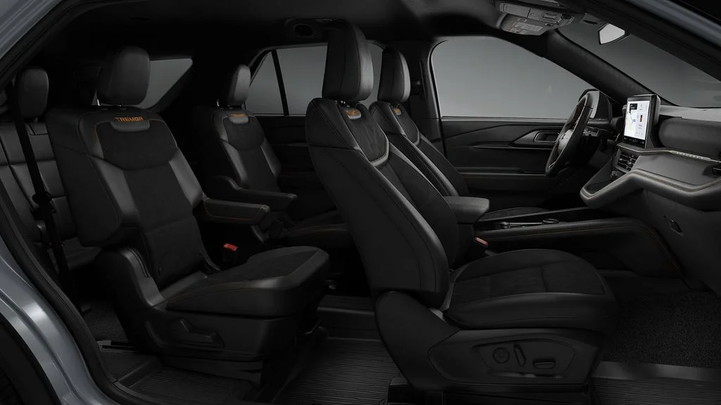 New 2026 White Ford Tremor image 6
