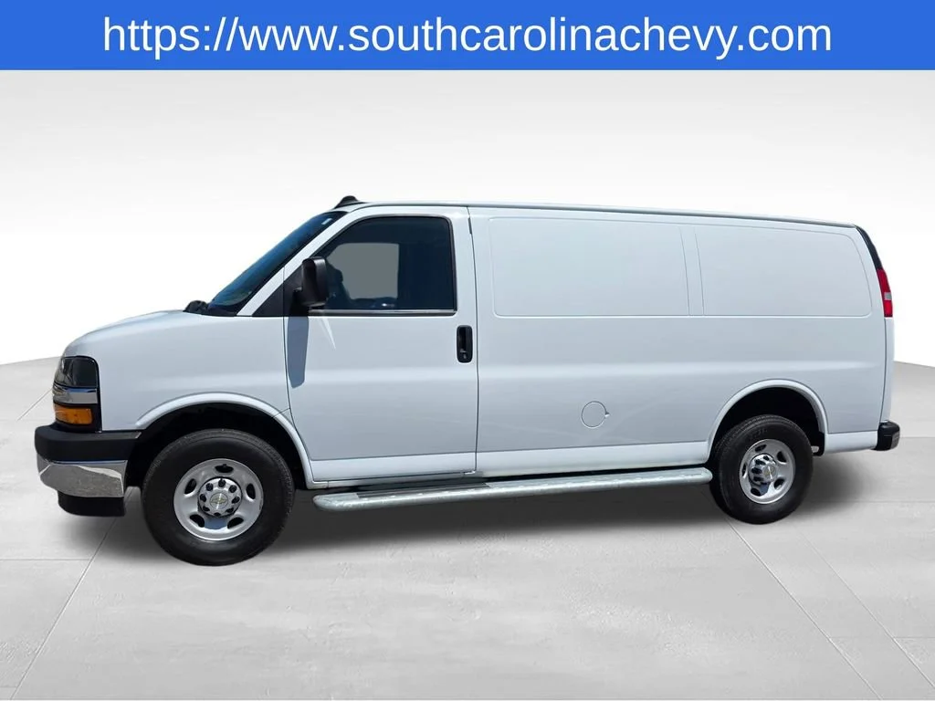 Used 2024 Summit White Chevrolet WT image 32