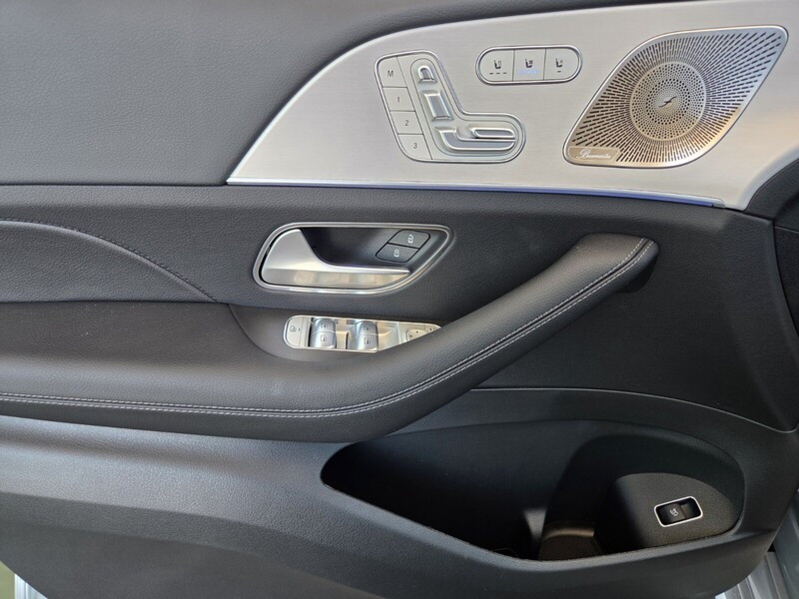New 2026 Cirrus Silver Metallic Mercedes-Benz GLE 450 4MATIC® Coupe image 21