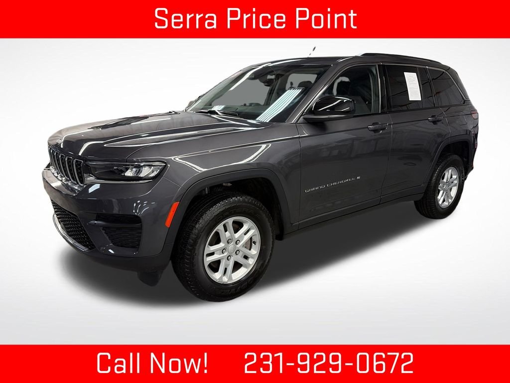 2023 Jeep Grand Cherokee Laredo 4x4's photo