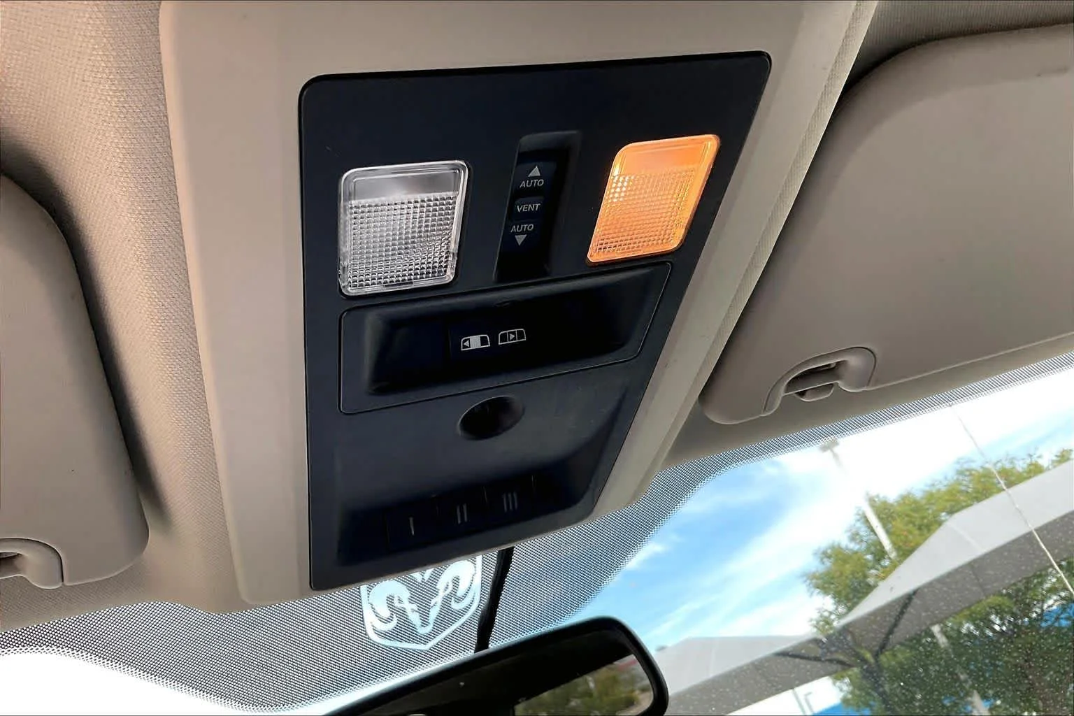 Used 2010 Light Graystone Pearl Dodge Laramie image 30