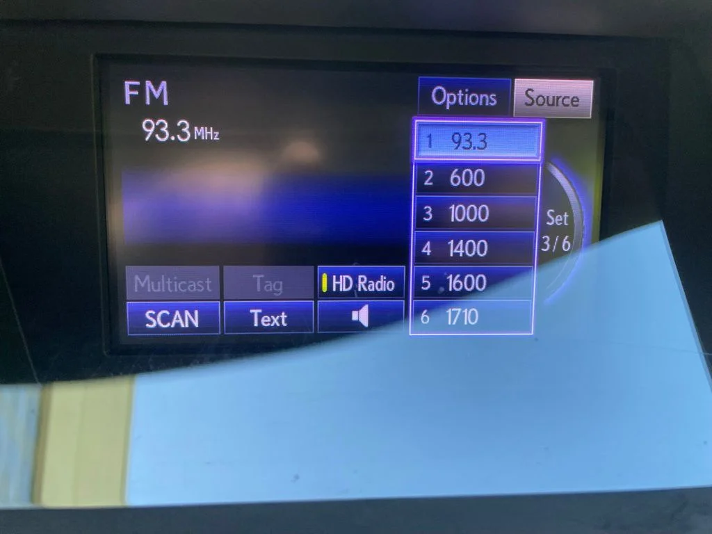 Used 2015 Cashmere Metallic Lexus 350 image 17