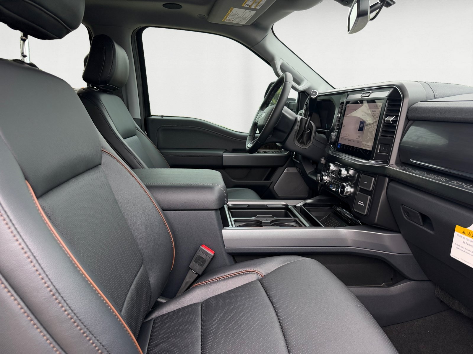 New 2026 Carbonized Gray Metallic Ford LARIAT image 15