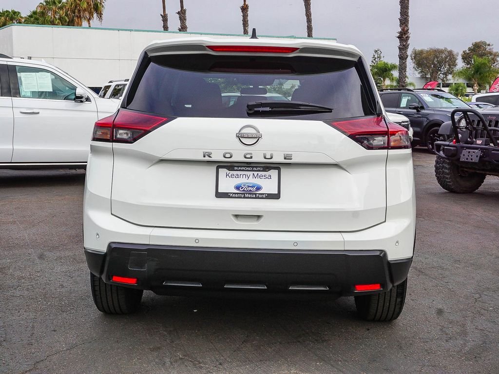Used 2024 White Nissan S image 6