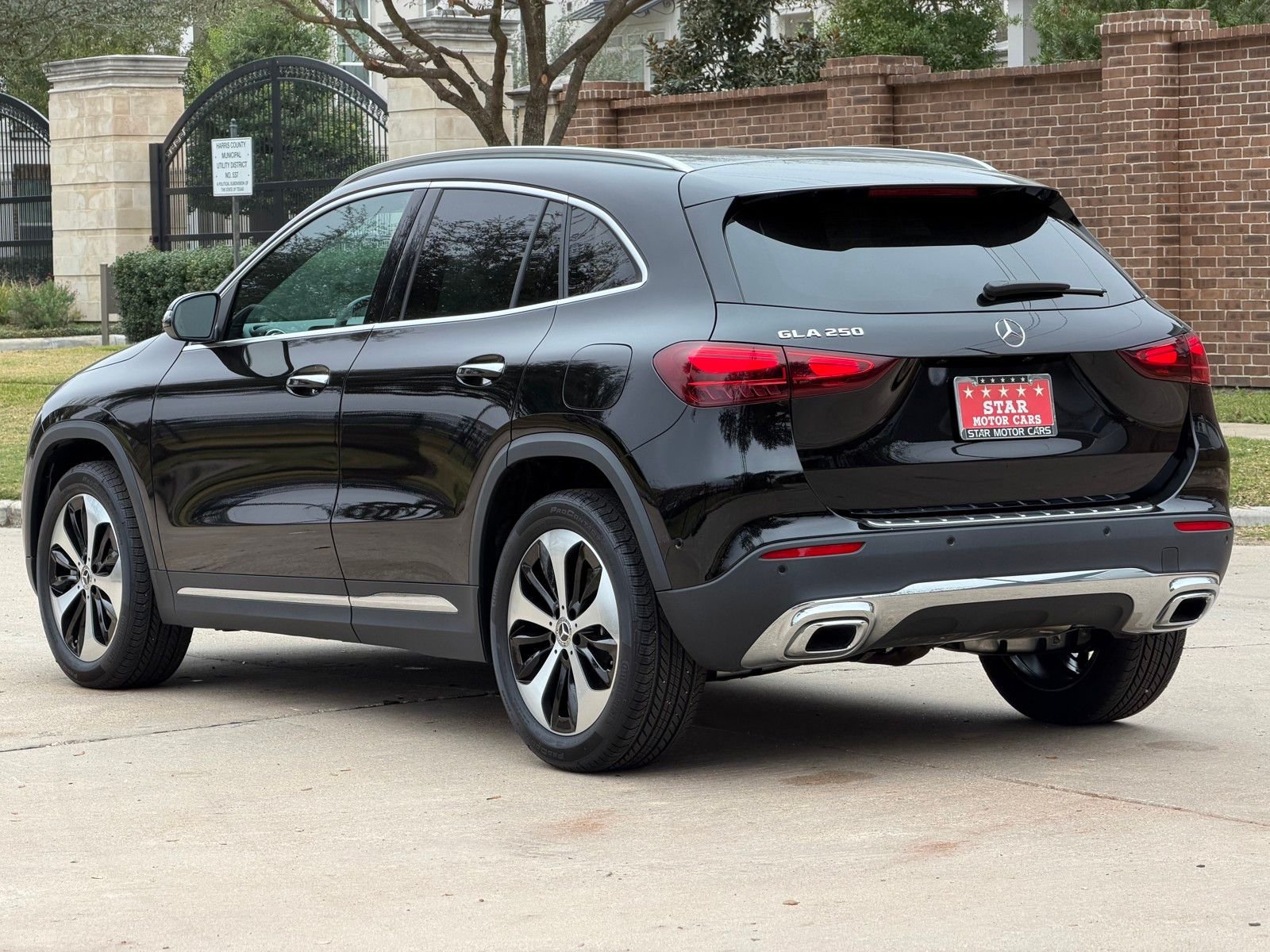 Certified Used 2025 Black Mercedes-Benz GLA 250 image 13