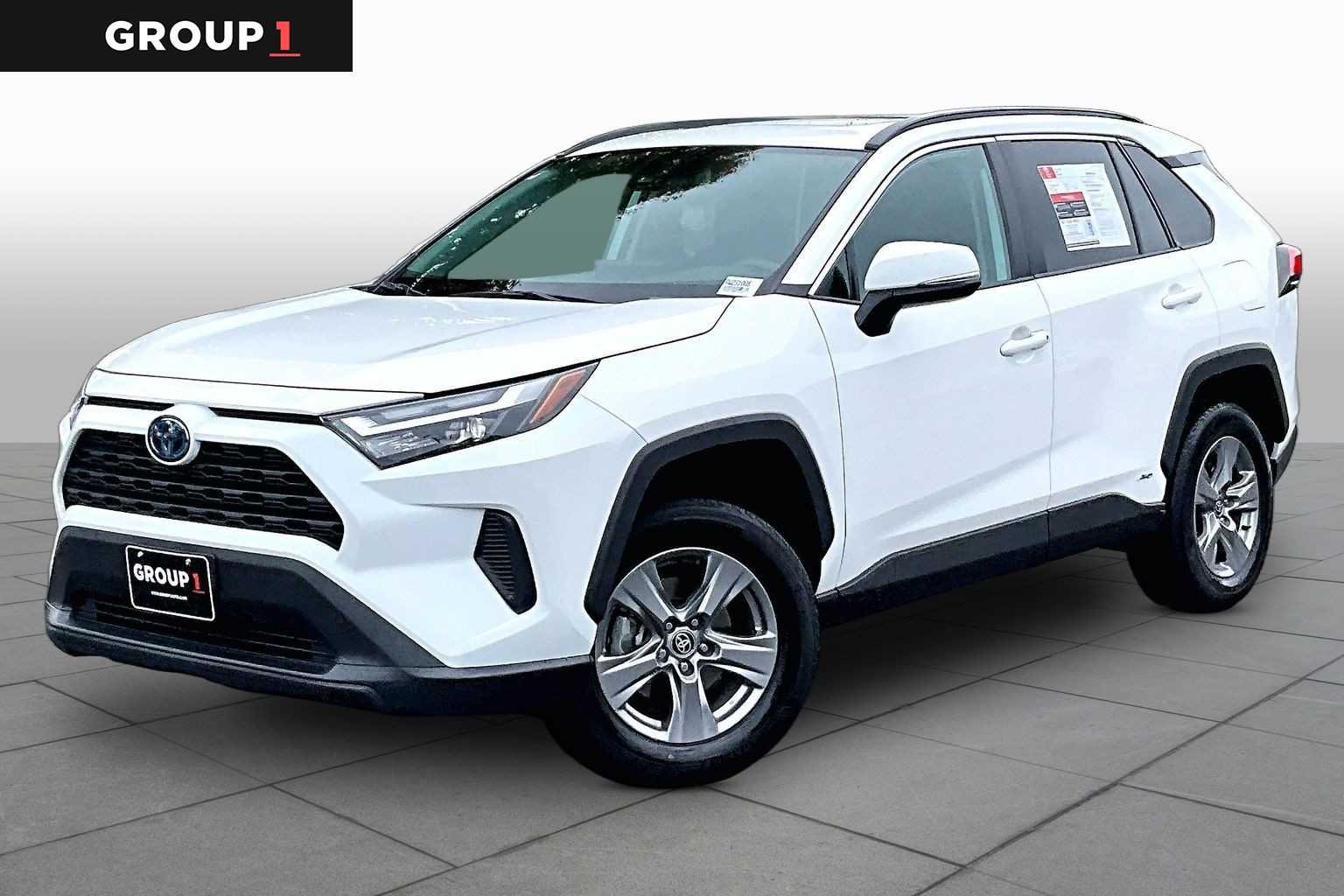 2024 Toyota RAV4 Hybrid XLE