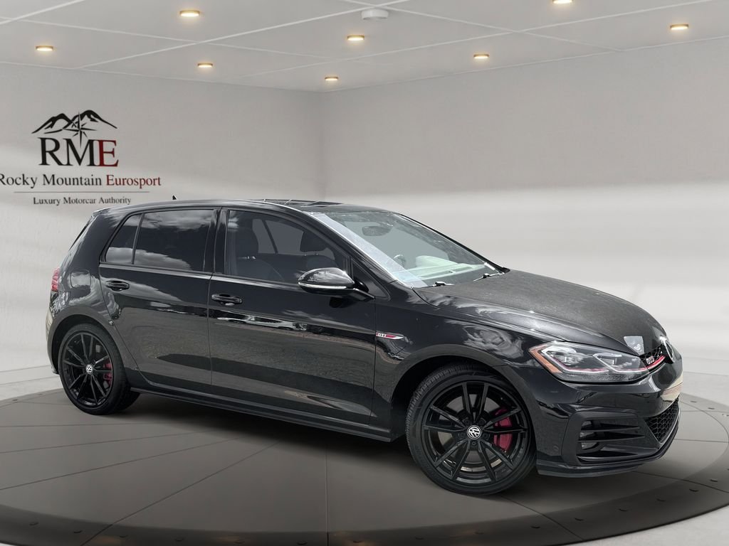 2021 Volkswagen Golf GTI 2.0T SE 4-door's photo