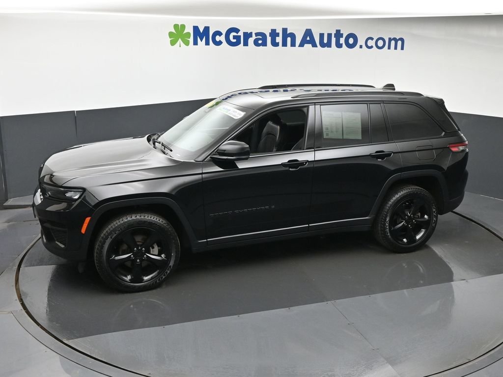 Used 2023 Black Jeep Altitude X image 21